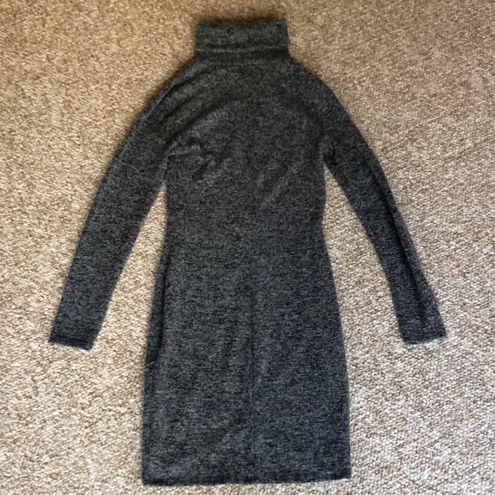 Long sleeve turtle neck gray dress